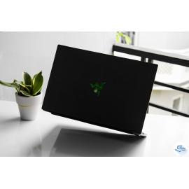 Razer Blade 15 | i7 10875H | RTX 3070 | 240Hz | Advanced 